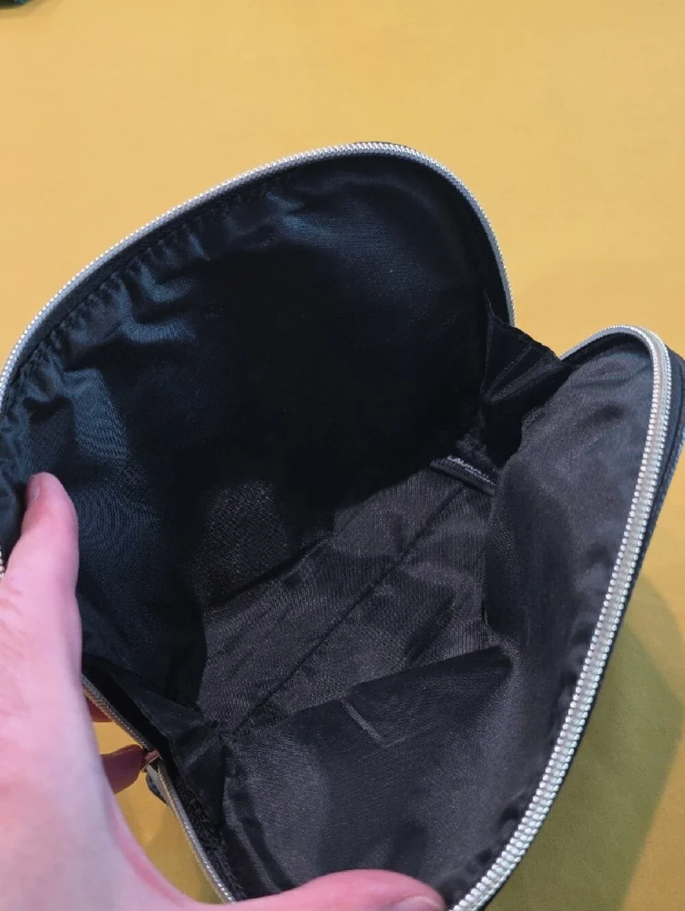 NWOT - Laura Mercier Black Pebbled Faux Leather Cosmetic Makeup Bag Pouch